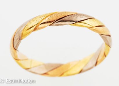ALLIANCE OR
Three-tone 18K (750/°°) gold...