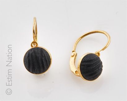 DORMEUSES
Pair of 18K (750/°°°) yellow gold...