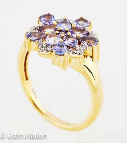 BAGUE VERMEIL TANZANITES 
Gold-plated silver...
