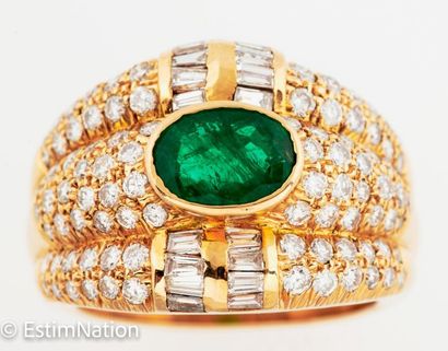 BAGUE OR EMERAUDE DIAMANTS 
18K (750/°°)...