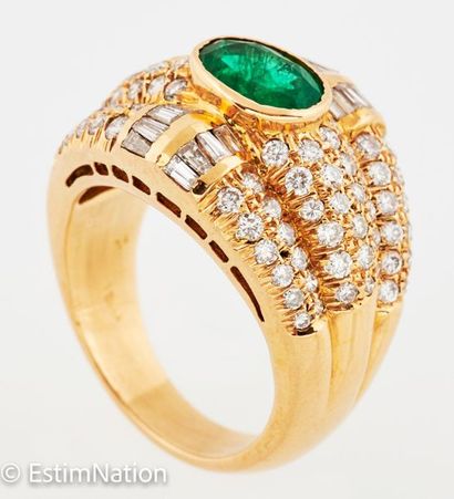 BAGUE OR EMERAUDE DIAMANTS 
18K (750/°°)...