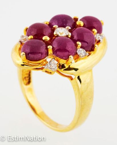 BAGUE VERMEIL RUBIS ZIRCONS 
Gold-plated...