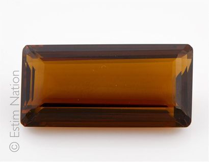 CITRINE FUMEE
Smoked citrine, rectangular...