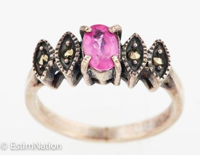 BAGUE ARGENT DIAMANTS RUBIS 
Silver ring...