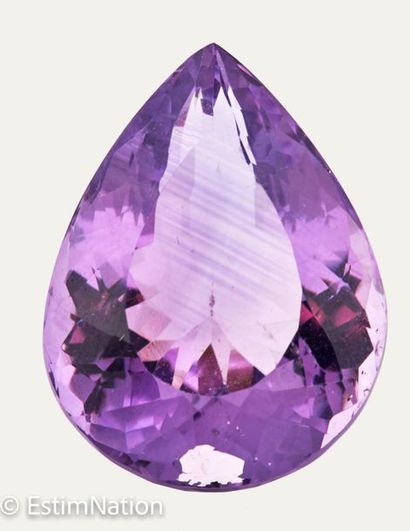 AMETHYSTE 33.83 CARAT
Cut pear-shaped amethyst...