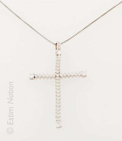 CHAINE CROIX EN OR ET DIAMANTS
Cross in 18K...