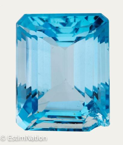 TOPAZE 43.20CT ENVIRON
Rectangular topaz...