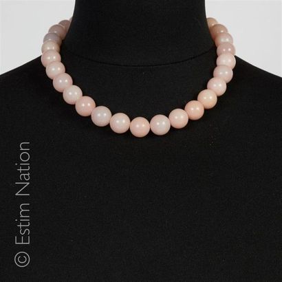 COLLIER JASPE ROSE
Necklace composed of balls...