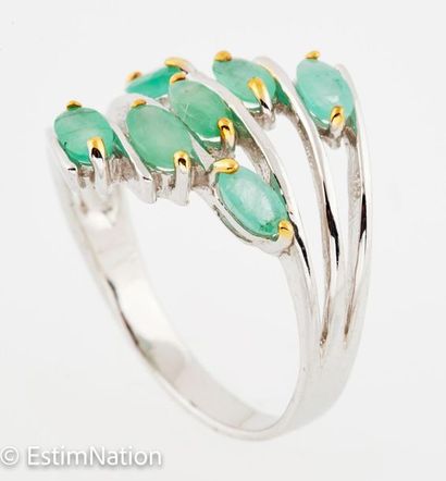 BAGUE ARGENT EMERAUDES 
Ring in 925/°° silver...