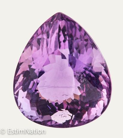 AMETHYSTE 18.80 CARAT 
Amethyst cut into...