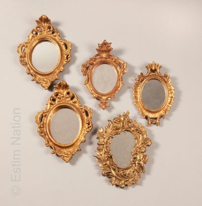 MIROIRS
Ensemble comprenant : 

- Paire de...