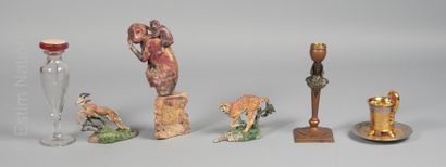 ARTS DECORATIFS
Réunion de bibelots divers...