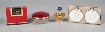 Guerlain

Lot comprenant :









- Une...