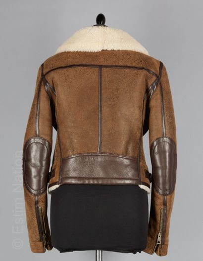 BURBERRY BRIT
BLOUSON aviateur in lambskin...