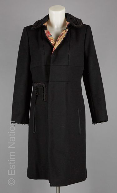 Christian LACROIX
Black wool coat with velvet...
