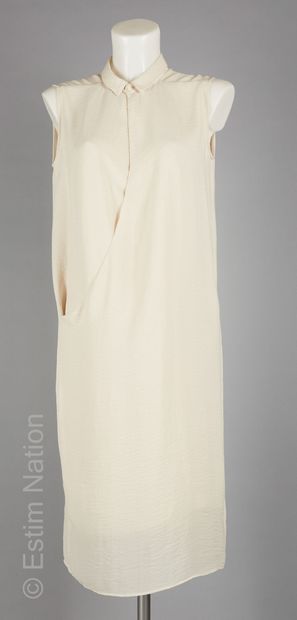 COS
Straight dress in black satin crepe,...
