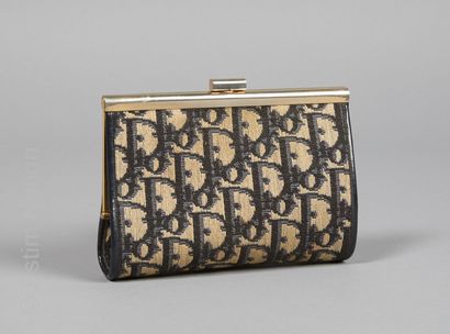 Christian DIOR circa 1970
BLACK AND BEIGE...