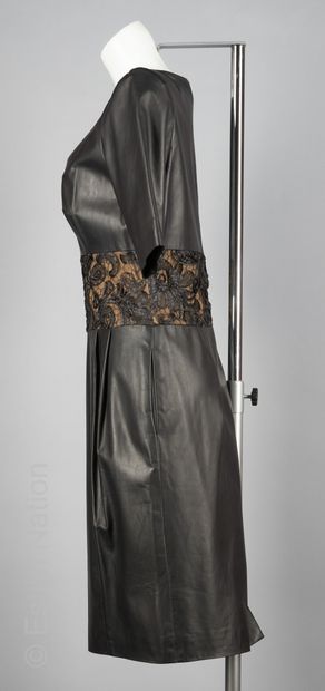 IVARSON PAR JIKI MONTE-CARLO
Dress in black...