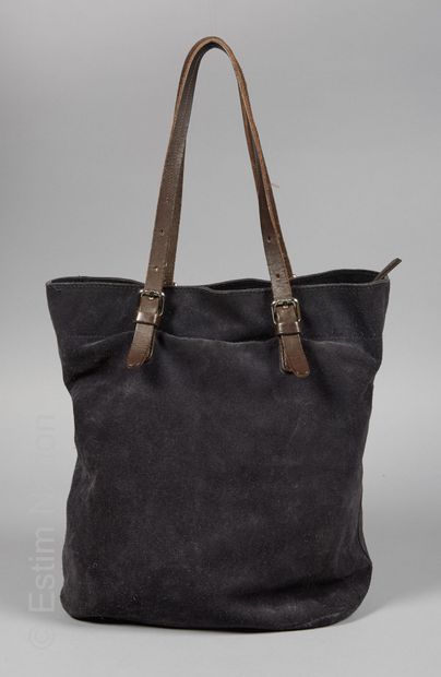 FERMONT
Midnight blue suede and chocolate...