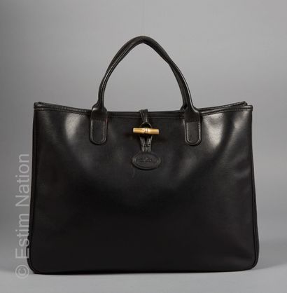 LONGCHAMP
Black leather reed bag (dust bag)...