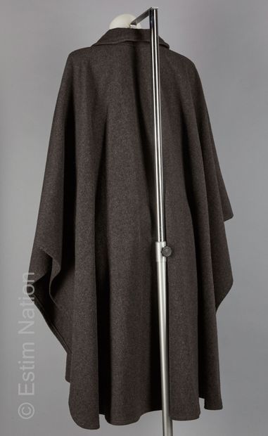 SAINT LAURENT RIVE GAUCHE CIRCA 1978/80
Grey...