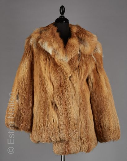 LAVERRE
3/4 coat in red European fox, two...