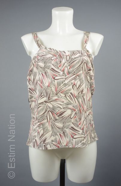 BAZAR CHRISTIAN LACROIX, MAX MARA, MARNI
Skirt...
