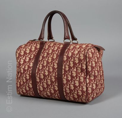 Christian DIOR circa 1970
SMALL BAG in beige...