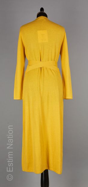 Diane von FURSTENBERG
Wrap dress in wool...