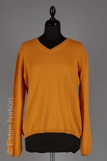 MALO, WEEK END MAX MARA , SANDRO
CARDIGAN...