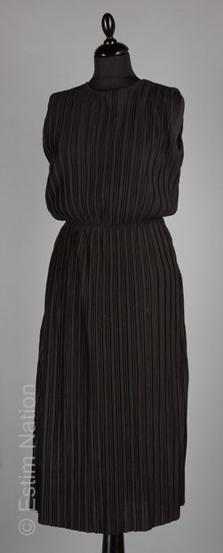 & OTHER STORIES 
THREE DRESSES : the first...
