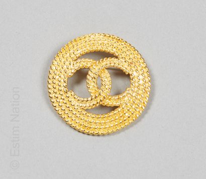 CHANEL PAR INES DE LA FRESSANGE CIRCA 1990
Gilded...