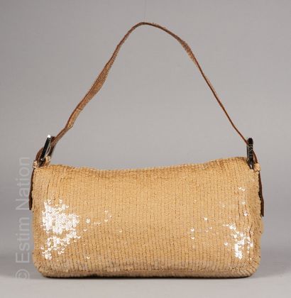 FENDI SERIE LIMITEE
BAG BAGUETTE entirely...
