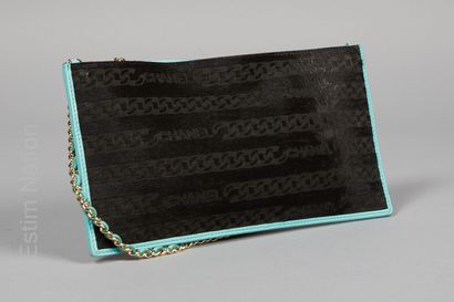 CHANEL (2000/2002)
POCKET in black colt style...