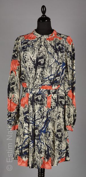 & OTHER STORIES 
THREE DRESSES : the first...