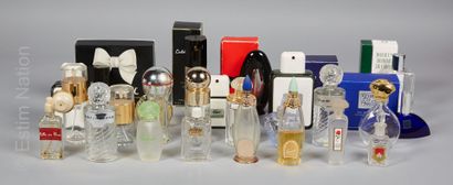 FLACONS - LACOSTE ET DIVERS
Set of empty...