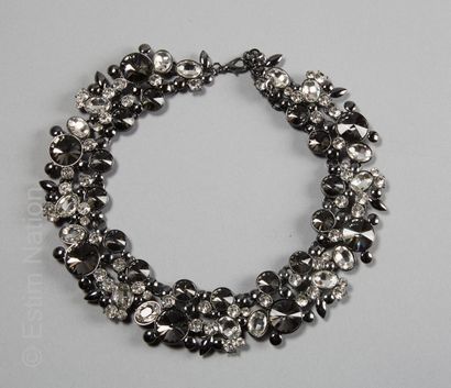 COLLIER DE SOIREE 
Blackened metal necklace...