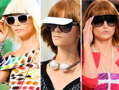 CHANEL (COLLECTION PRINTEMPS-ÉTÉ 2014)
Pair...