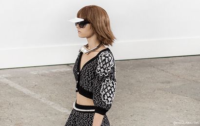 CHANEL (COLLECTION PRINTEMPS-ÉTÉ 2014)
Pair...