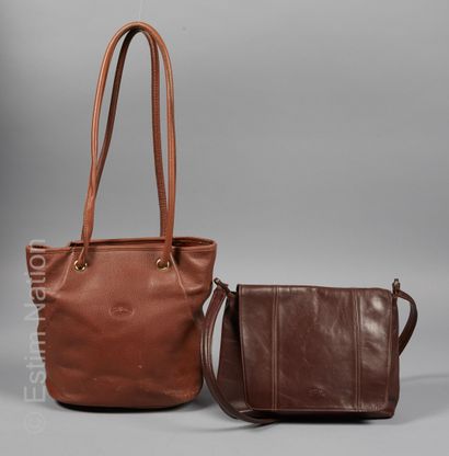 LONGCHAMP
TWO BAGS: the first one in cognac...