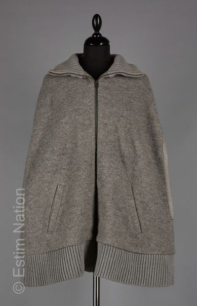 SCOOP, RALPH LAUREN

Oversized PONCHO in...