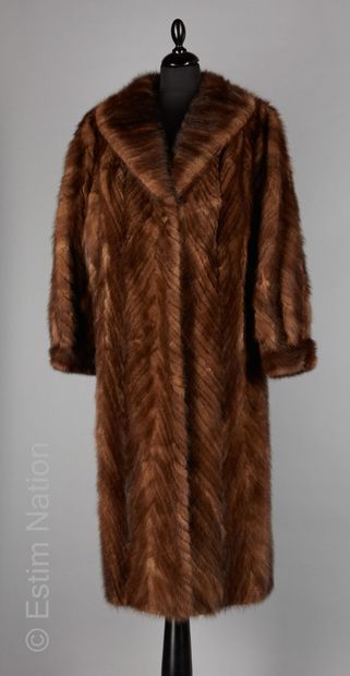 ANONYME Vintage 
9/10ths mink coat with herringbone...