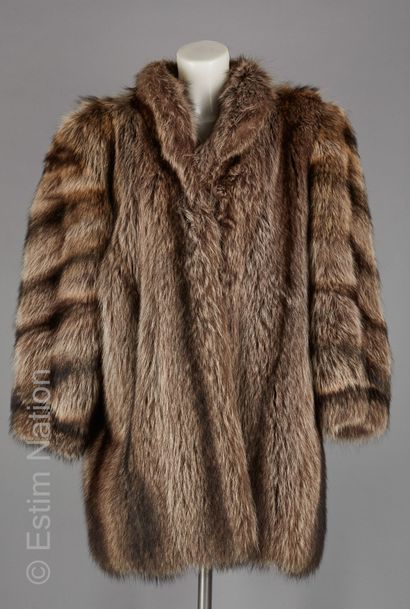 GUY LAROCHE vintage

Coat in natural marmot,...