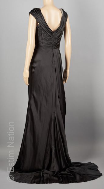 DINA BAREL
Evening dress in black silk satin,...