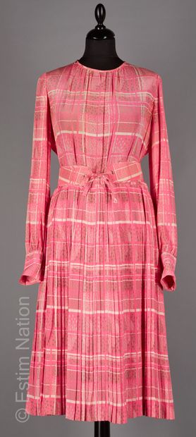 FRANCK ET FILS CIRCA 1970
Pink silk dress...