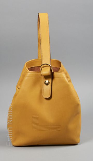 LANCEL
Saffron leather shoulder bag, gold...
