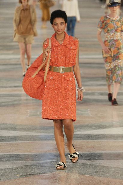CHANEL (COLLECTION CRUISE 2017 
