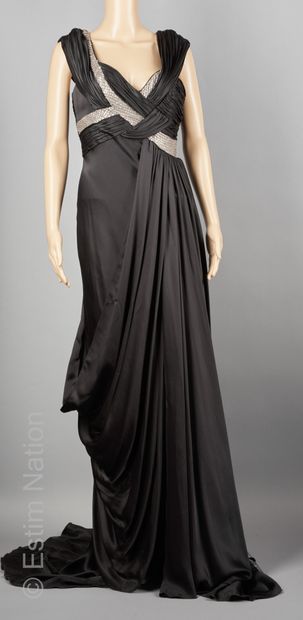 DINA BAREL
Evening dress in black silk satin,...