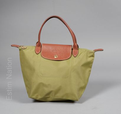 LONGCHAMP
BAG 