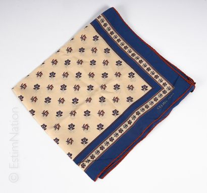 CELINE, TORRENTE
SMALL SQUARE in silk crepe...